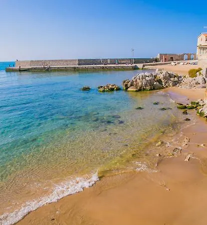 Casa Del Lavatoio 아파트 체팔루