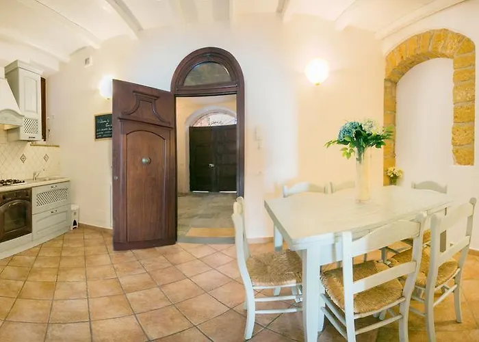 Casa Del Lavatoio * チェファル